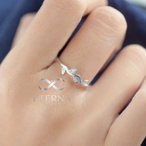 Nhẫn bạc nữ cỏ 4 lá freesize sang trọng